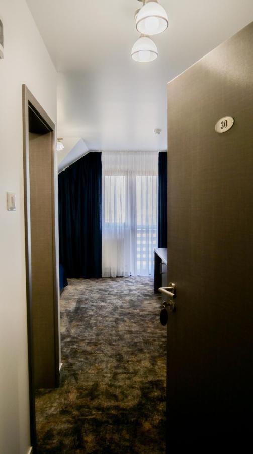 Motel Infinit Târgu Jiu Exteriér fotografie
