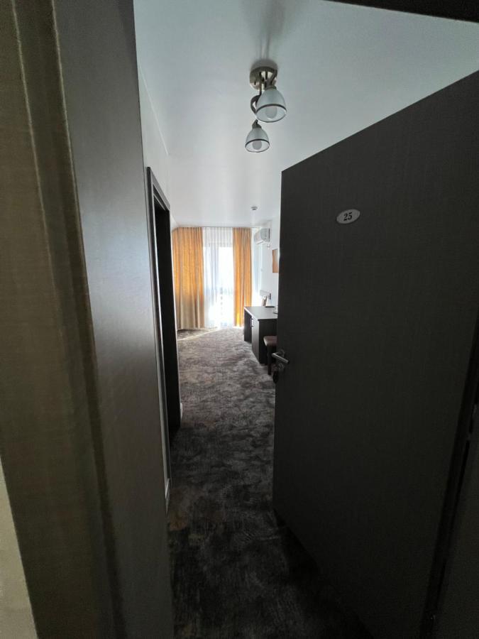 Motel Infinit Târgu Jiu Exteriér fotografie