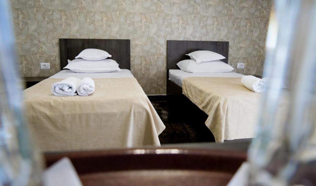 Motel Infinit Târgu Jiu Exteriér fotografie