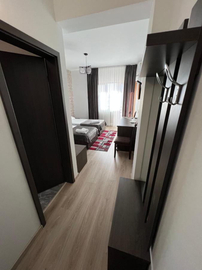 Motel Infinit Târgu Jiu Exteriér fotografie
