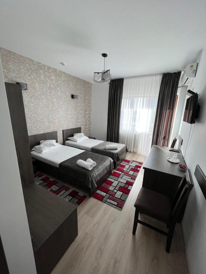 Motel Infinit Târgu Jiu Exteriér fotografie