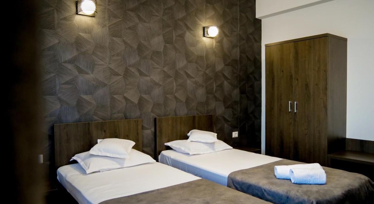 Motel Infinit Târgu Jiu Exteriér fotografie