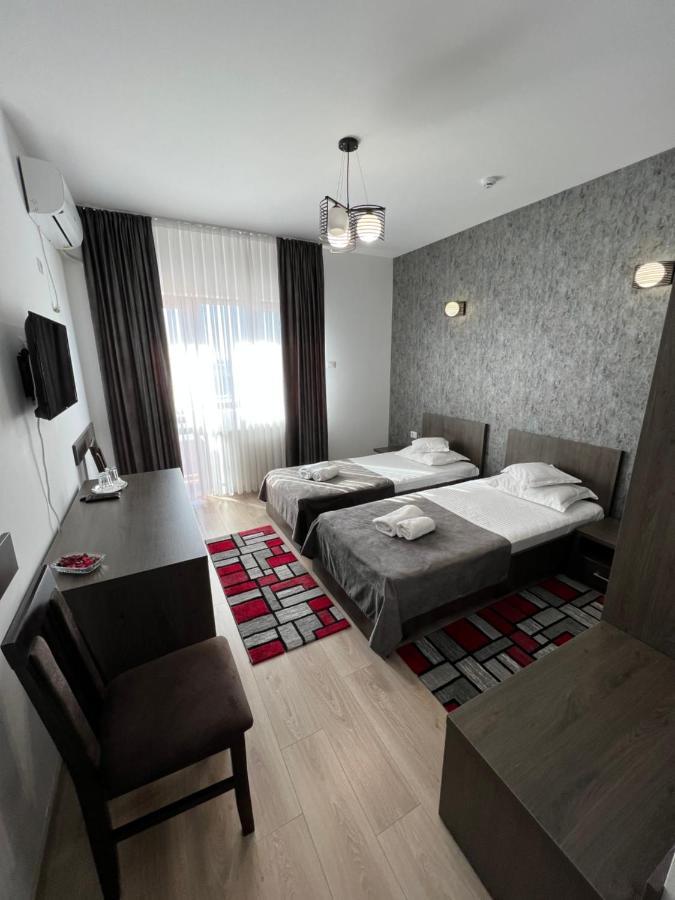 Motel Infinit Târgu Jiu Exteriér fotografie