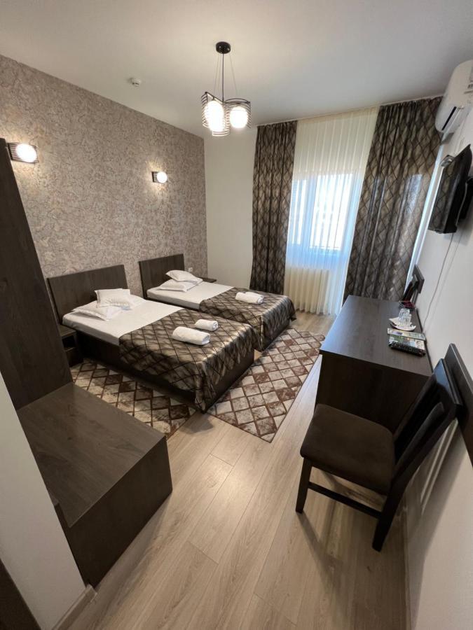 Motel Infinit Târgu Jiu Exteriér fotografie