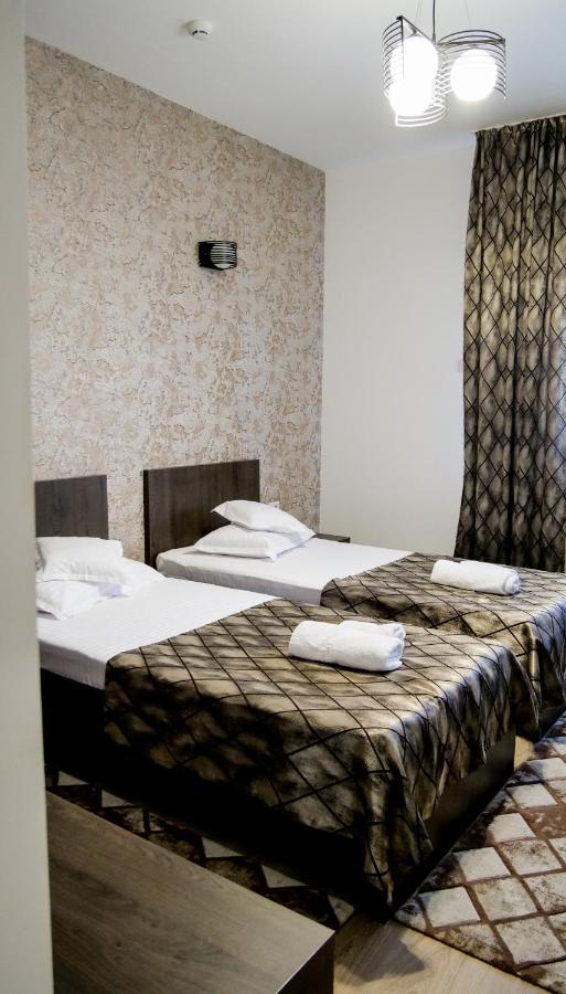 Motel Infinit Târgu Jiu Exteriér fotografie