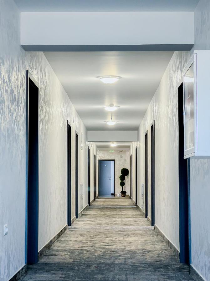 Motel Infinit Târgu Jiu Exteriér fotografie