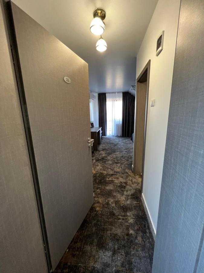 Motel Infinit Târgu Jiu Exteriér fotografie